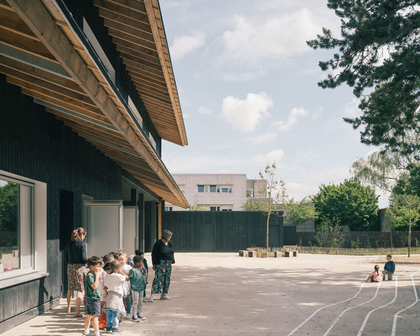 ALTA employs wood and straw for jean de la fontaine school's redesign in france