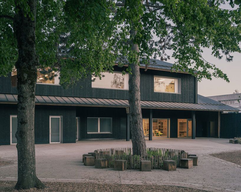 ALTA employs wood and straw for jean de la fontaine school's redesign in france