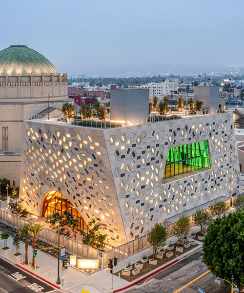 vanceva interlayers highlight audrey irmas pavilion's facade with green laminated glass