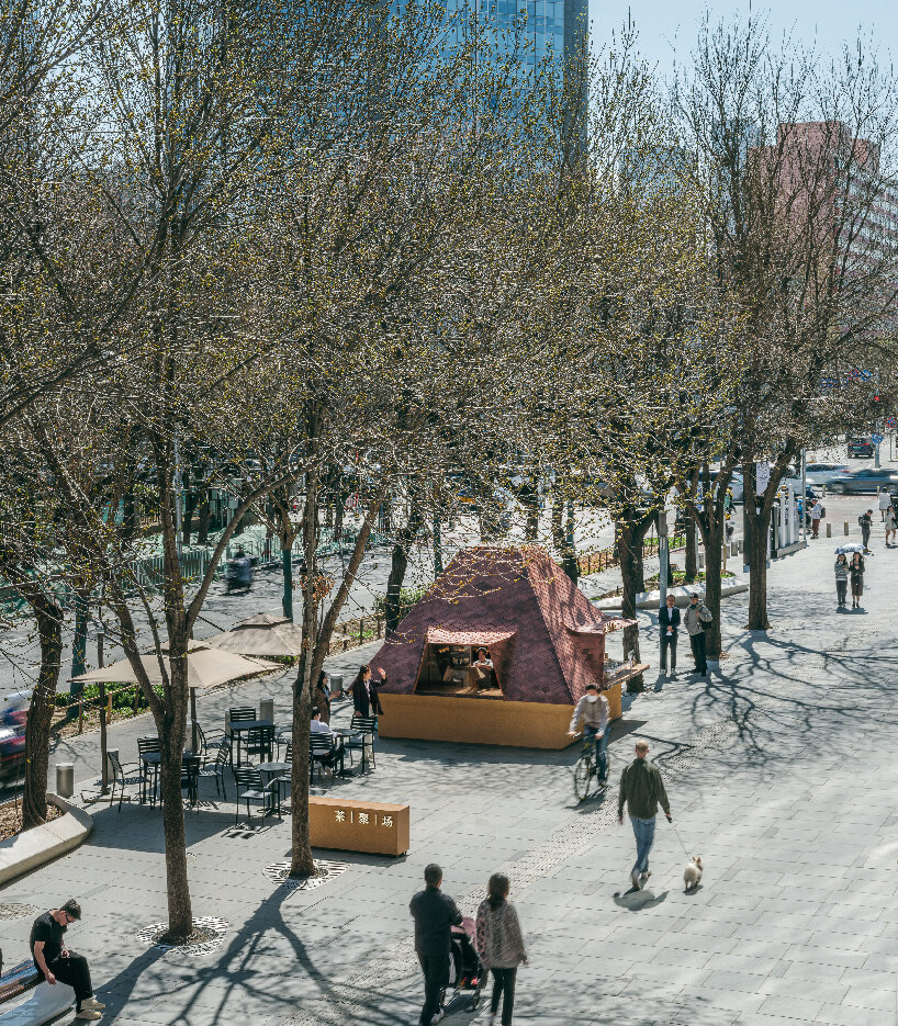 une série de pavillons réutilisables par les architectes kooo propage la culture du thé au centre-ville de Pékin