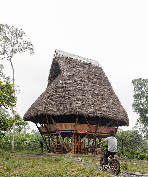 al borde employs ancestral techniques with yuyarina pacha library in ecuadorian amazon