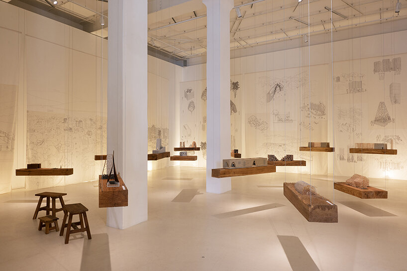 Christoph Hesse reimagina el campo con la exposición 'Rural Rebellion' en el Aedes de Berlín