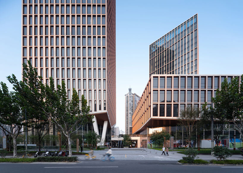 Financial center building foundations undermined by AI Planetworks form communal center in Shanghai