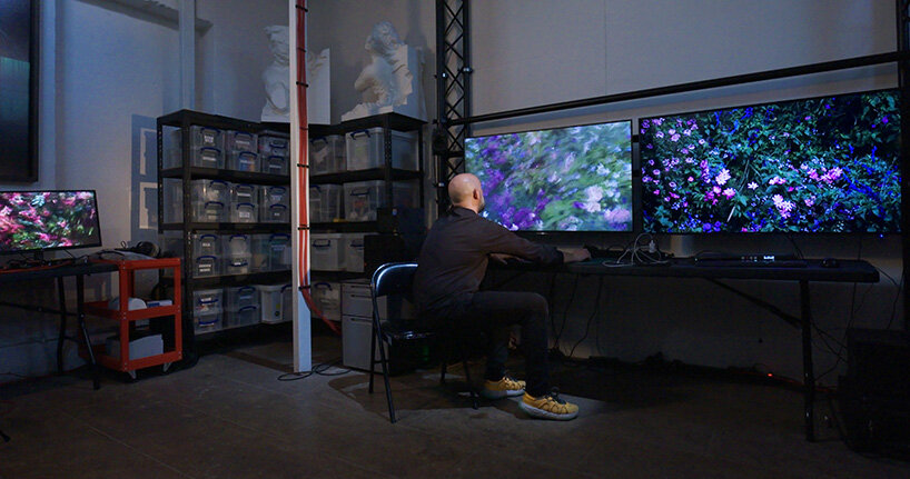 La fachada de la Casa Batlló florece con la proyección digital del mapeo de árboles de Quayola