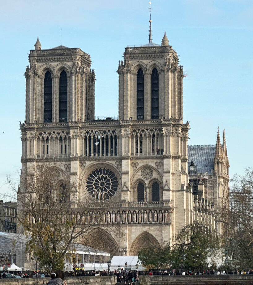 Katedral Notre-Dame di Paris akan dibuka dengan upacara pada 7 Desember 2024 | gambar ©designboom