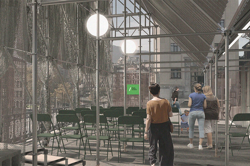 la quinta edición de mugak/bienal erigió tres instalaciones arquitectónicas en plazas del País Vasco