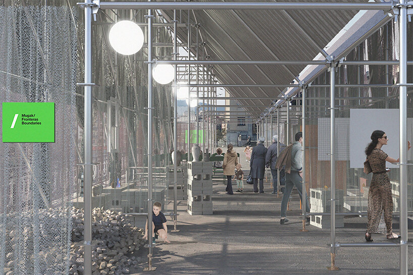 la quinta edición de mugak/bienal erigió tres instalaciones arquitectónicas en plazas del País Vasco