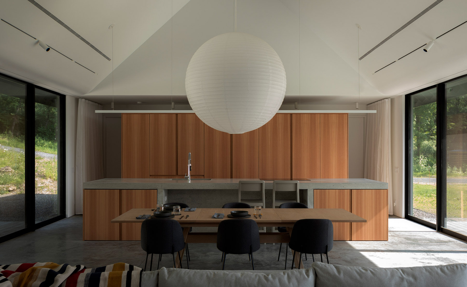 group-projects-house-meadow-catskills-new-york-designboom-08a