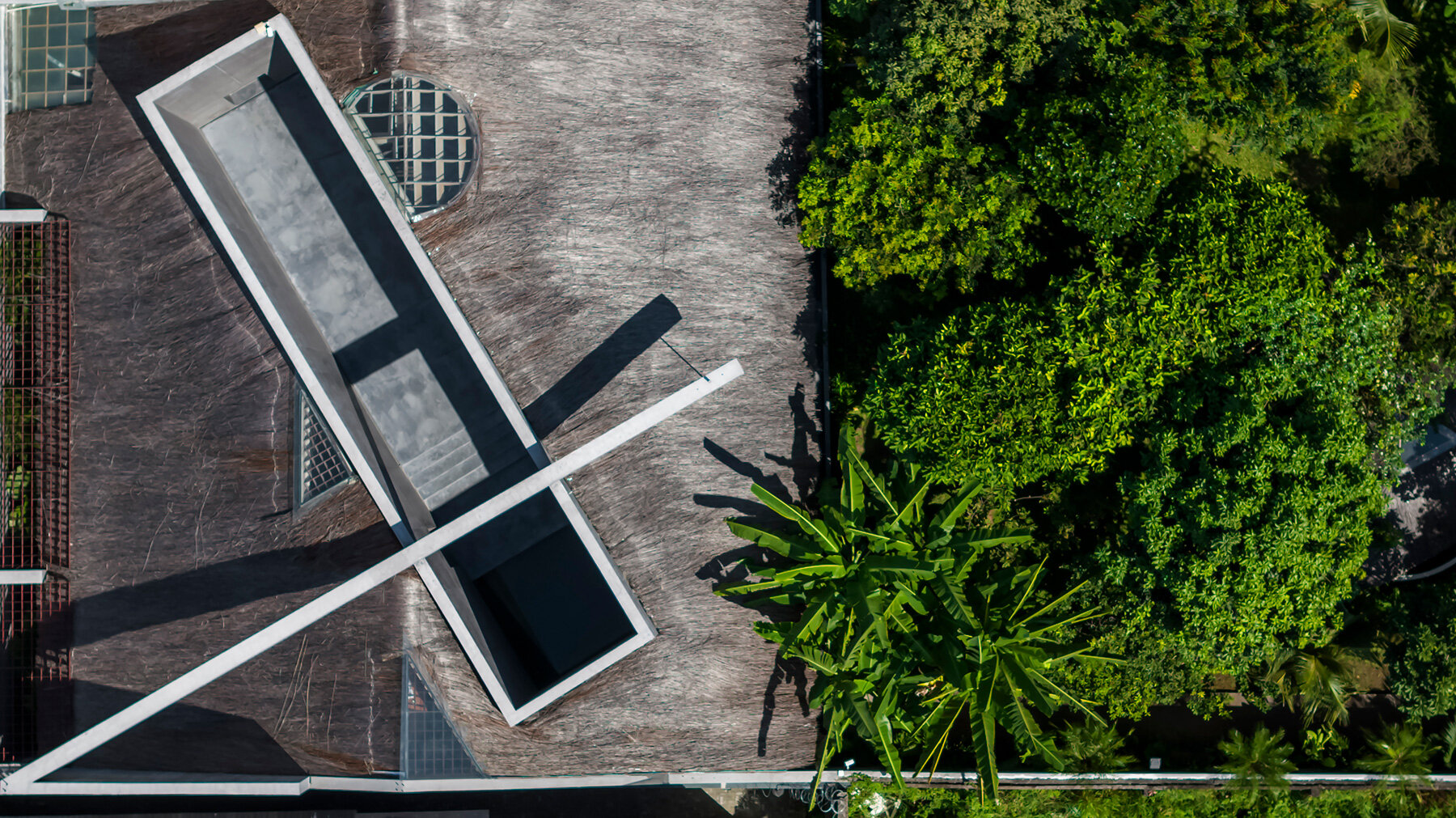 timber-roof-constellation-living-spaces-vietnamese-residence-kientruc-o-designboom-1800-01