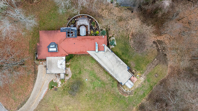 Aerial view of the Weisblat House