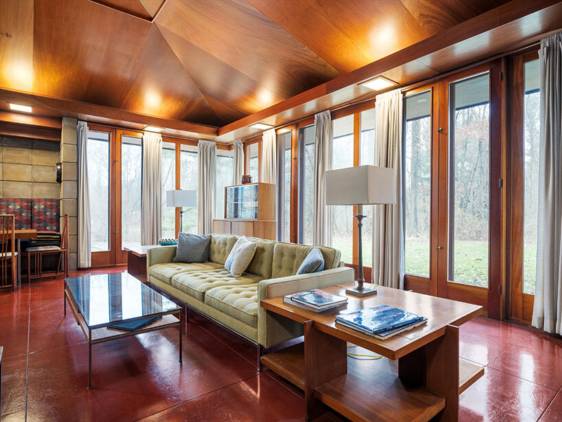 frank lloyd wright's 1948 weisblat house hits the market in michigan