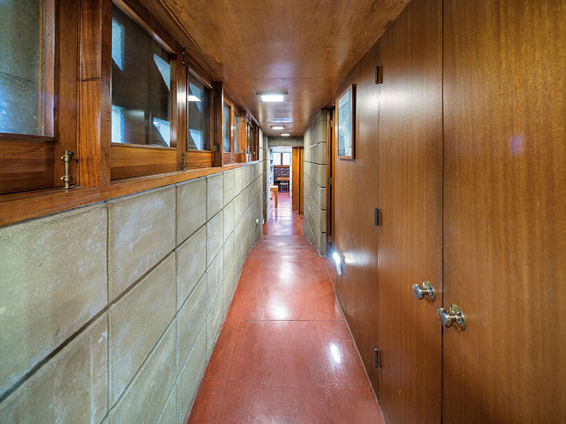frank lloyd wright's 1948 weisblat house hits the market in michigan