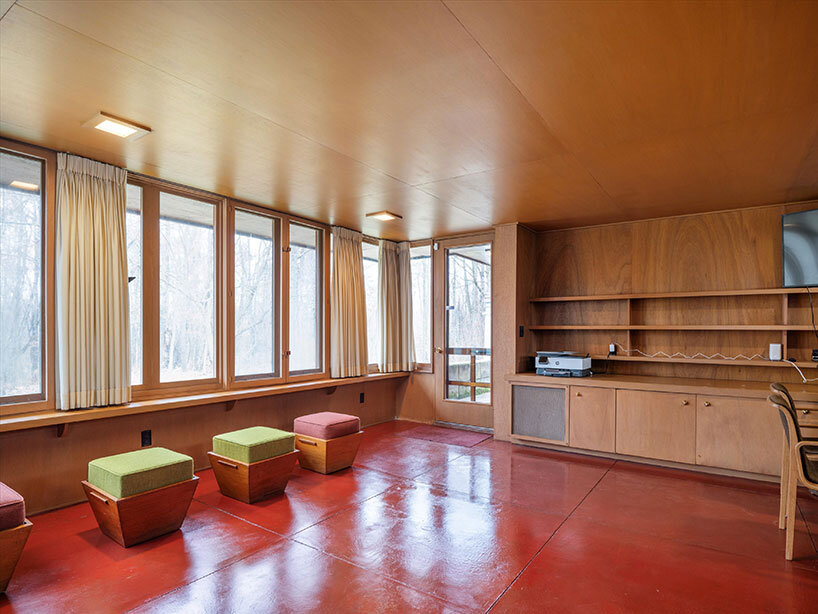 frank lloyd wright's 1948 weisblat house hits the market in michigan