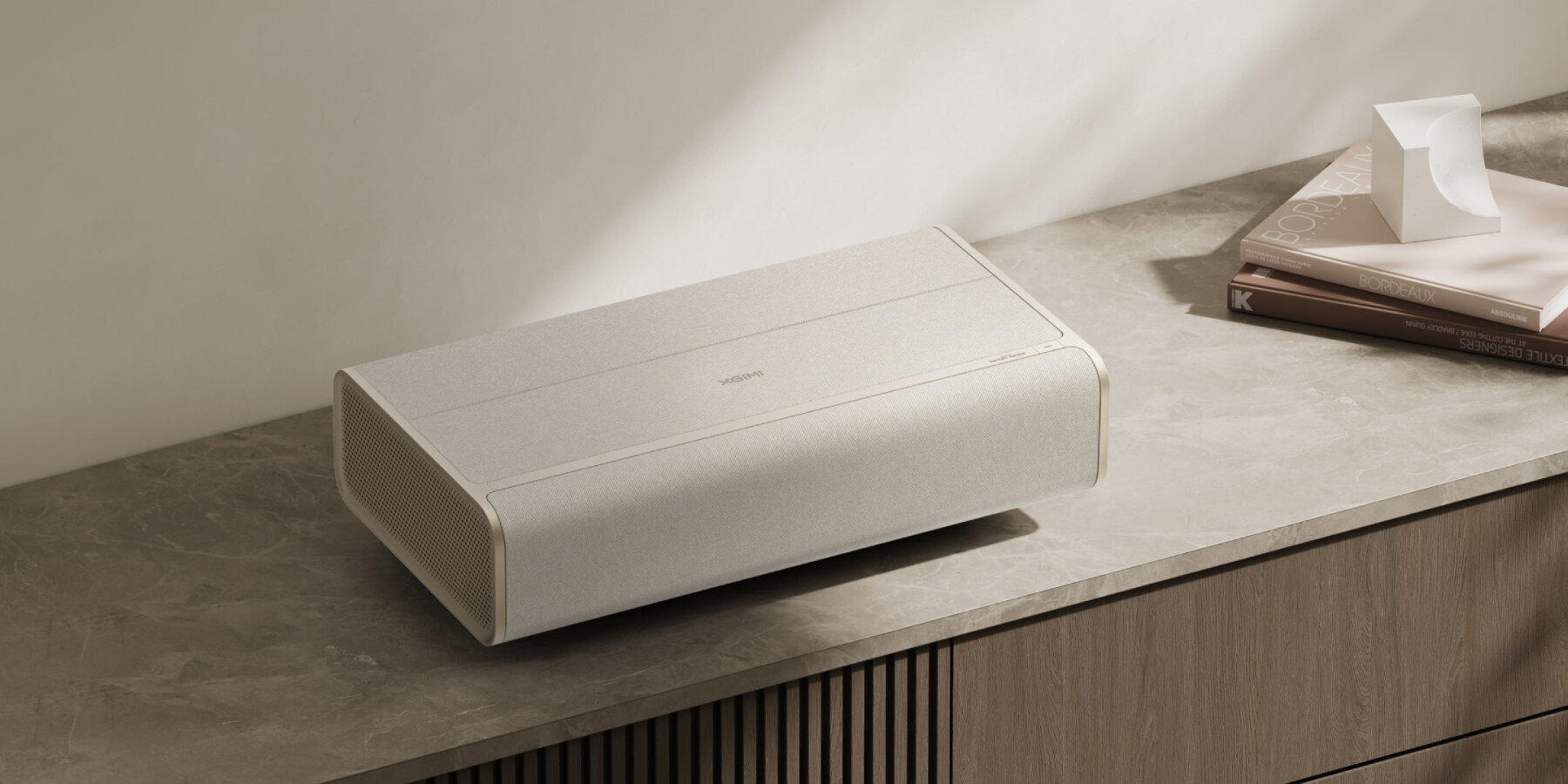 smart-gadgets-CES-2025-XREAL-AR-glasses-XGIMI-projector-designboom-ban2