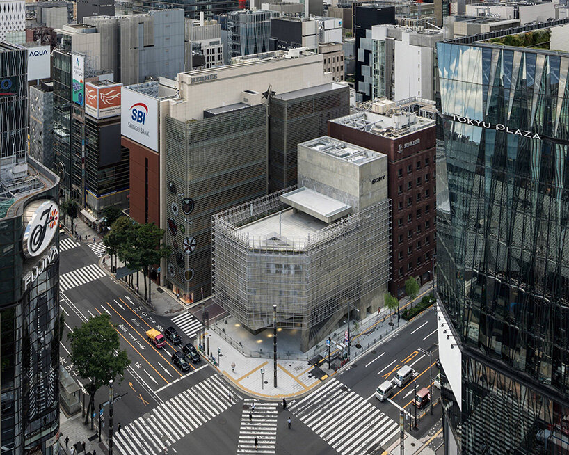 Ginza Sony Park dibuka dengan promenade vertikal yang menghubungkan cakrawala Tokyo ke ruang bawah tanah