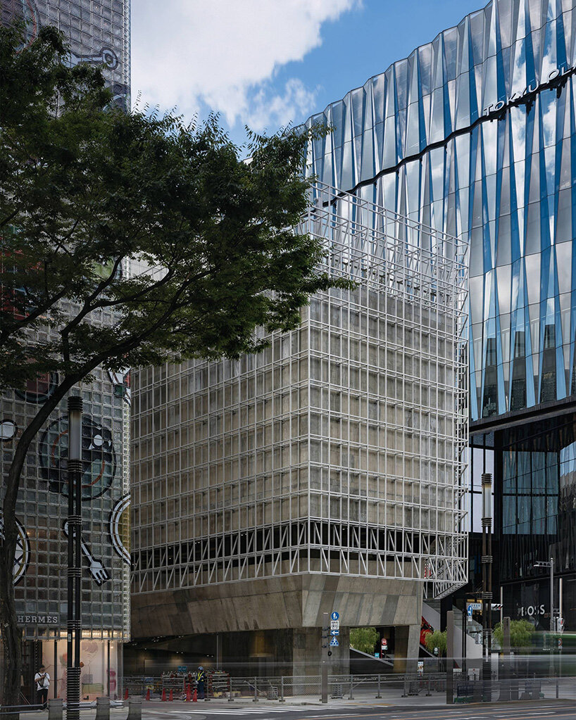 Ginza Sony Park dibuka dengan promenade vertikal yang menghubungkan cakrawala Tokyo ke ruang bawah tanah