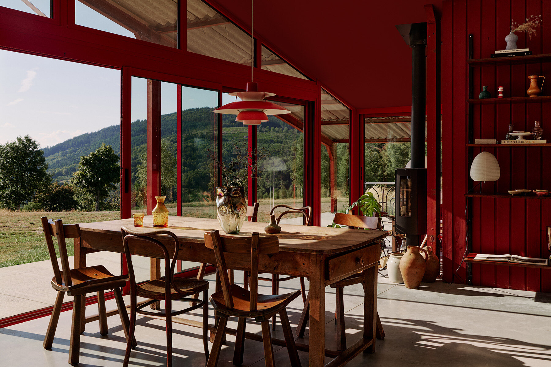 la-grange-rouge-sigurd-larsen-france-designboom-06a