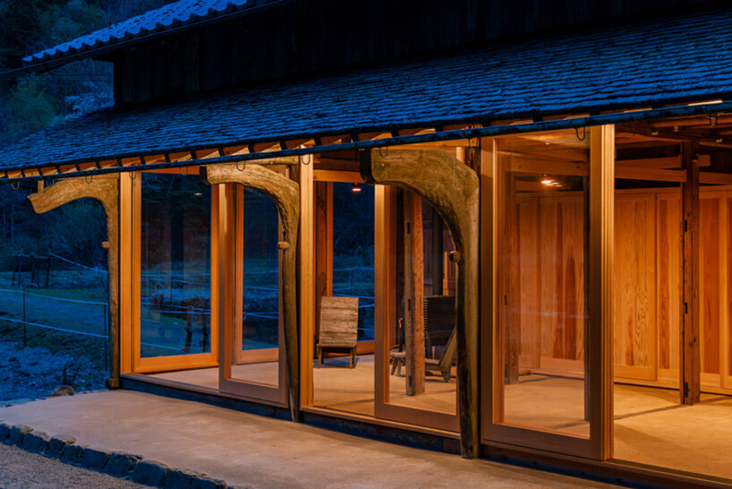 2m26 revives century-old kyoto annex with cypress structure