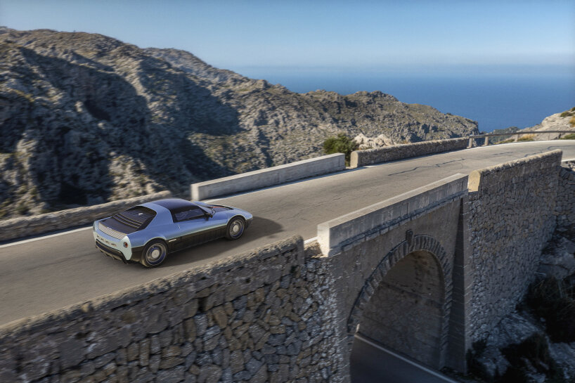 the modern vehicle has a mid-mounted V6 engine delivering 460 horsepower
