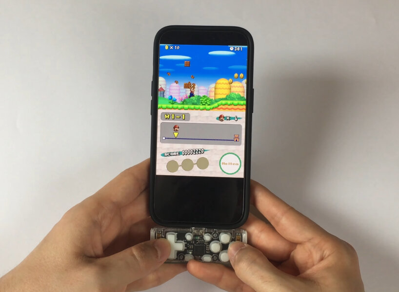 users can use emulators and play retro games on their smartphones