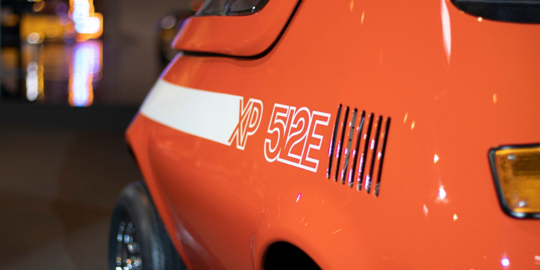 512E-genesis-motors-expandable-electric-bubble-car-1969-designboom-ban