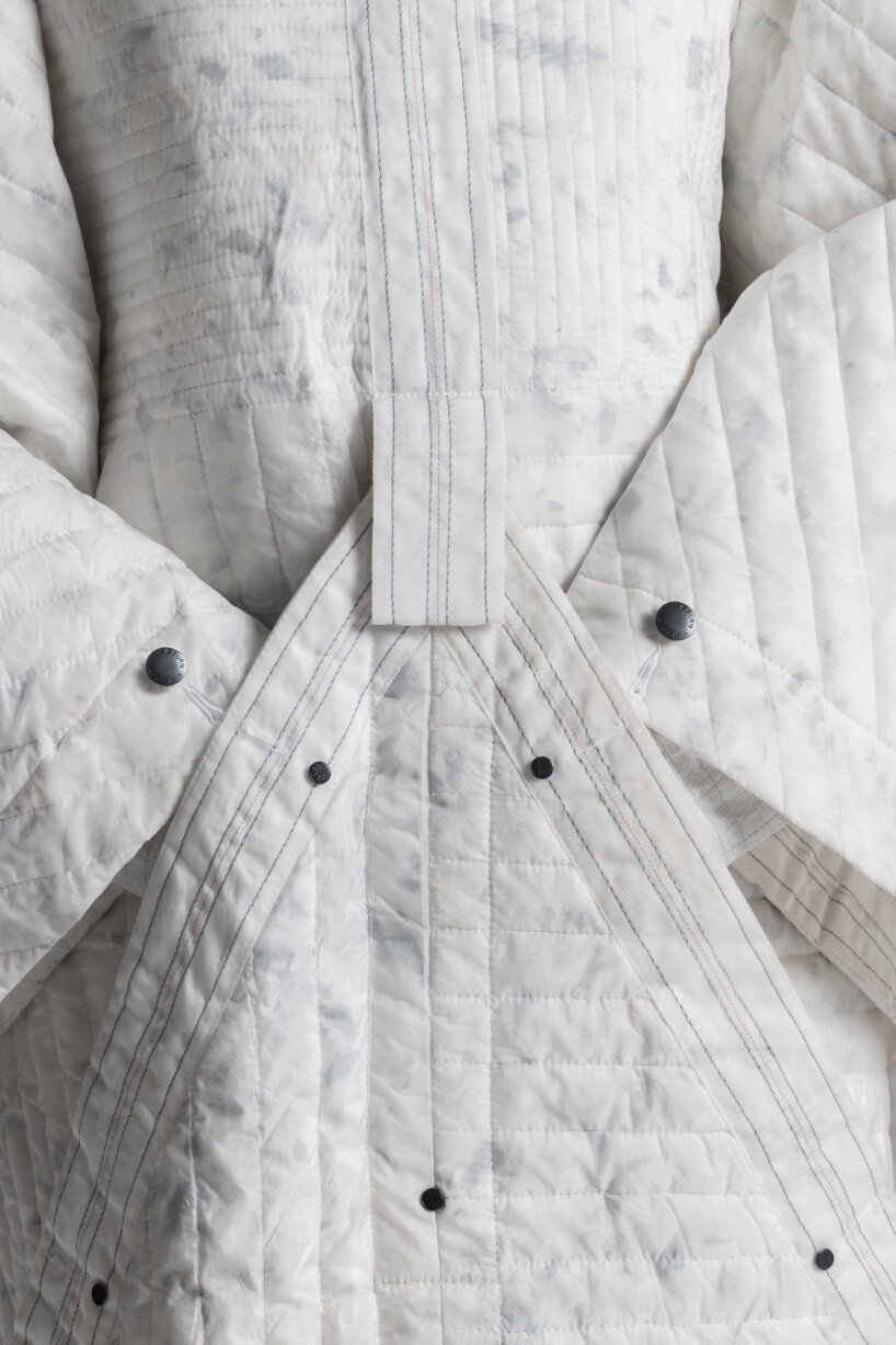 LAYER RÆBURN cape jacket