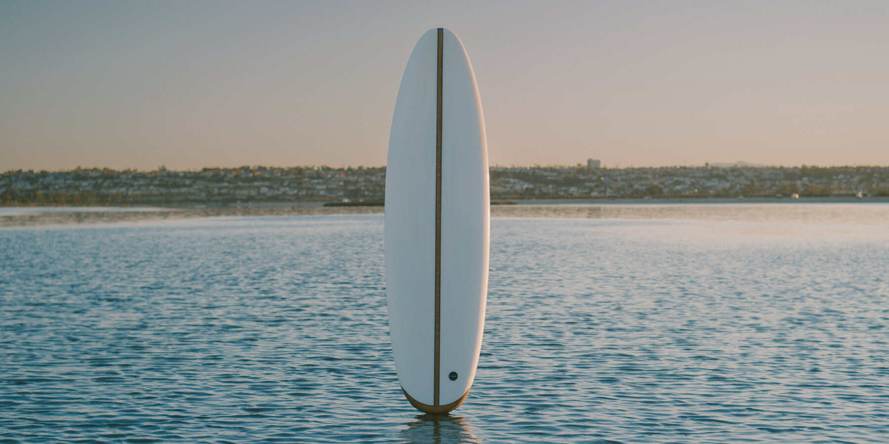 LIND-modular-battery-powered-surfboards-designboom-ban2