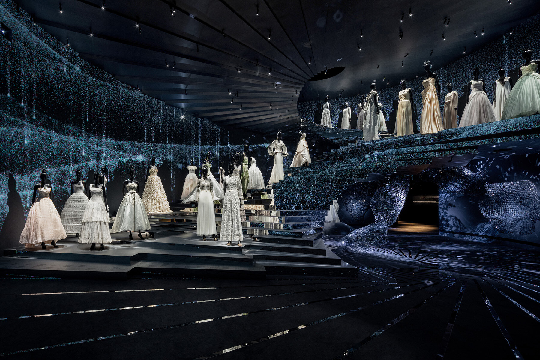 OMA-AMO-dior-seoul-exhibition-designboom-08a