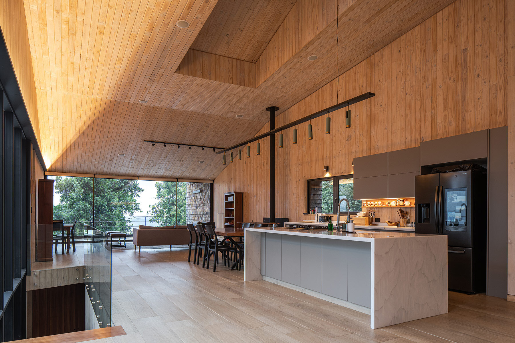 benjamin-goni-arquitectos-MM-house-los-lagos-chile-designboom-08a