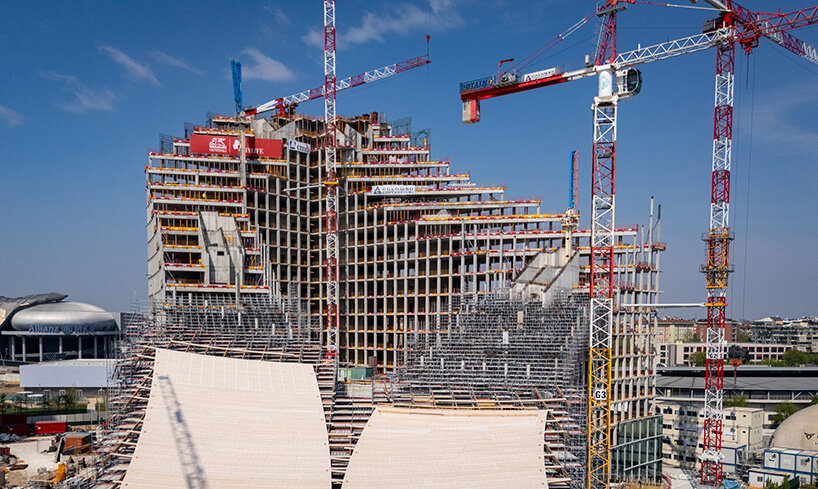 BIG reaches final phase of 'citywave', marking milestone for milan’s largest solar roof