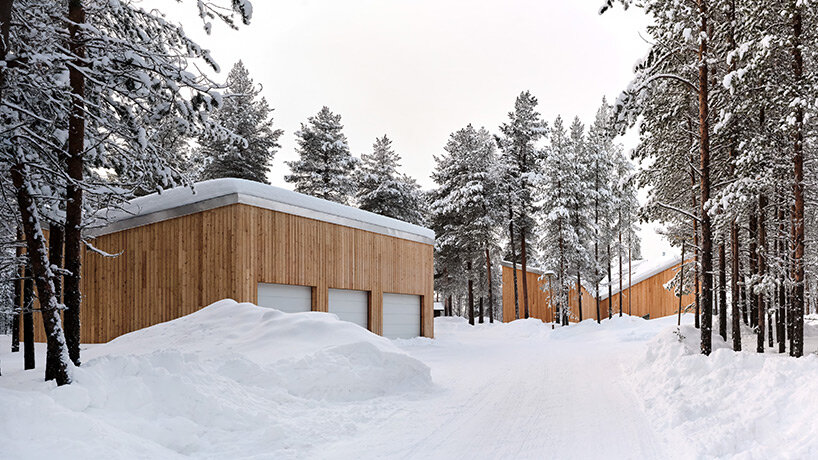 Cliffhang: Pyrenen & Salo remotely, over the forests of northern Finland
