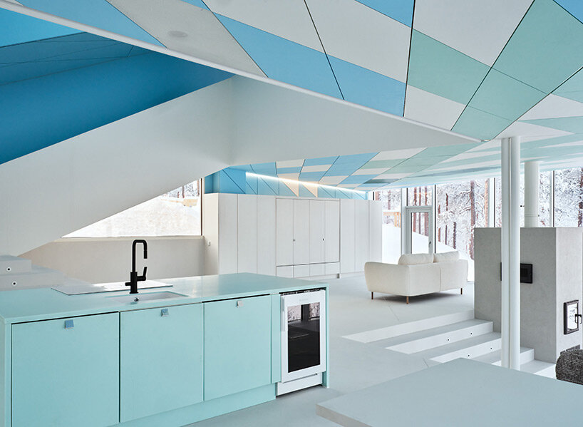 the cliffhanger: pirinen & salo's remote home cantilevers over the forests of northern finland