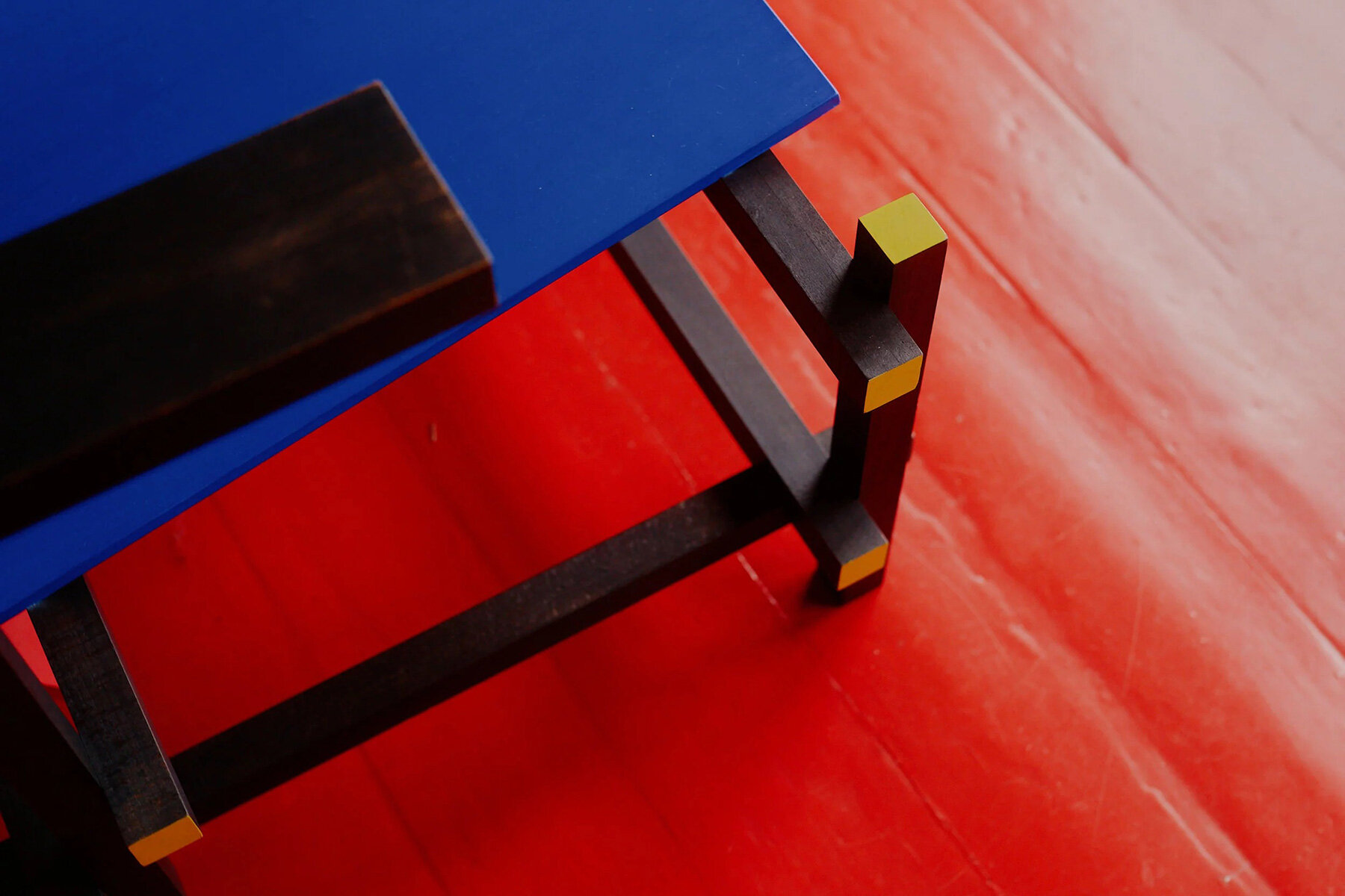 de-stijl-icon-david-altrath-images-rietveld-schroder-house-designboom-large01