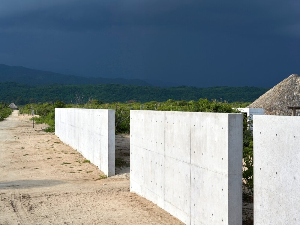 edmund sumner's photo book traces architecture in mexico