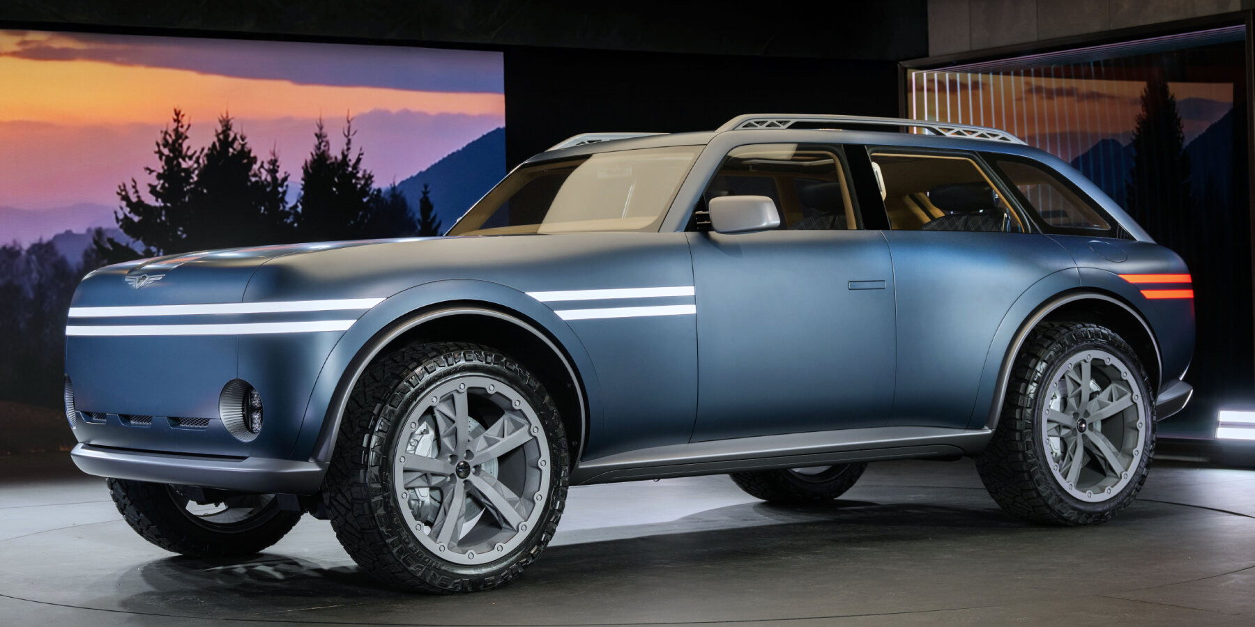 genesis-X-gran-equator-concept-SUV-dials-dashboard-vintage-camera-designboom-ban
