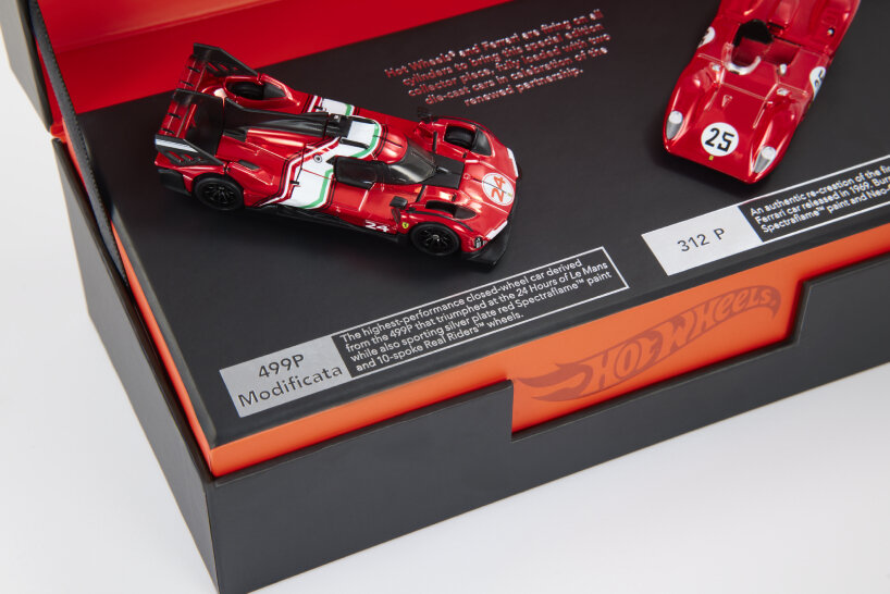 View of the Hot Wheels Ferrari Heritage Set with 499P Modificata and 312p