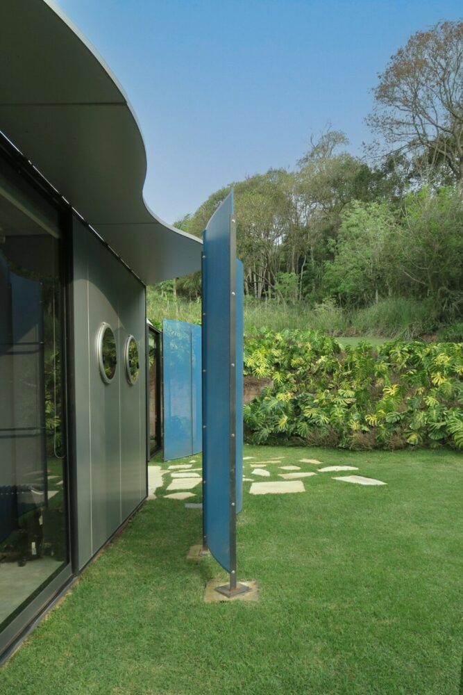 paul clemence captures perforated steel curves of rodrigo ohtake's ...