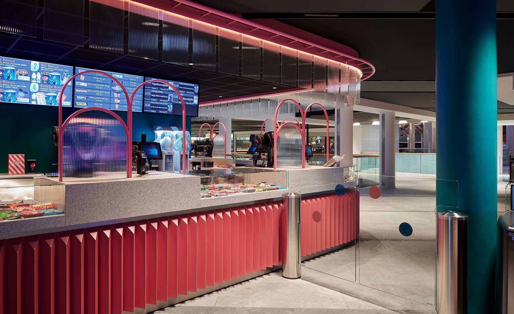 iris-ceramica-group-FMG-fabbrica-marmi-graniti-Kringlan-shopping-mall-ceramics-designboom-fullwidth