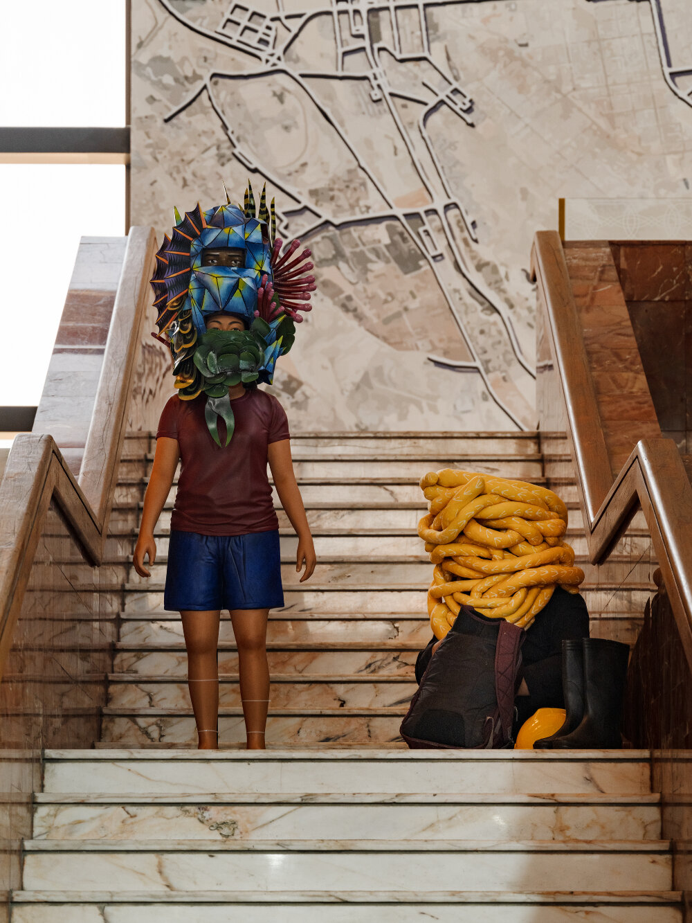 public-art-abu-dhabi-biennial-bus-terminal-installations-designboom-8.jpg (1000×1333)