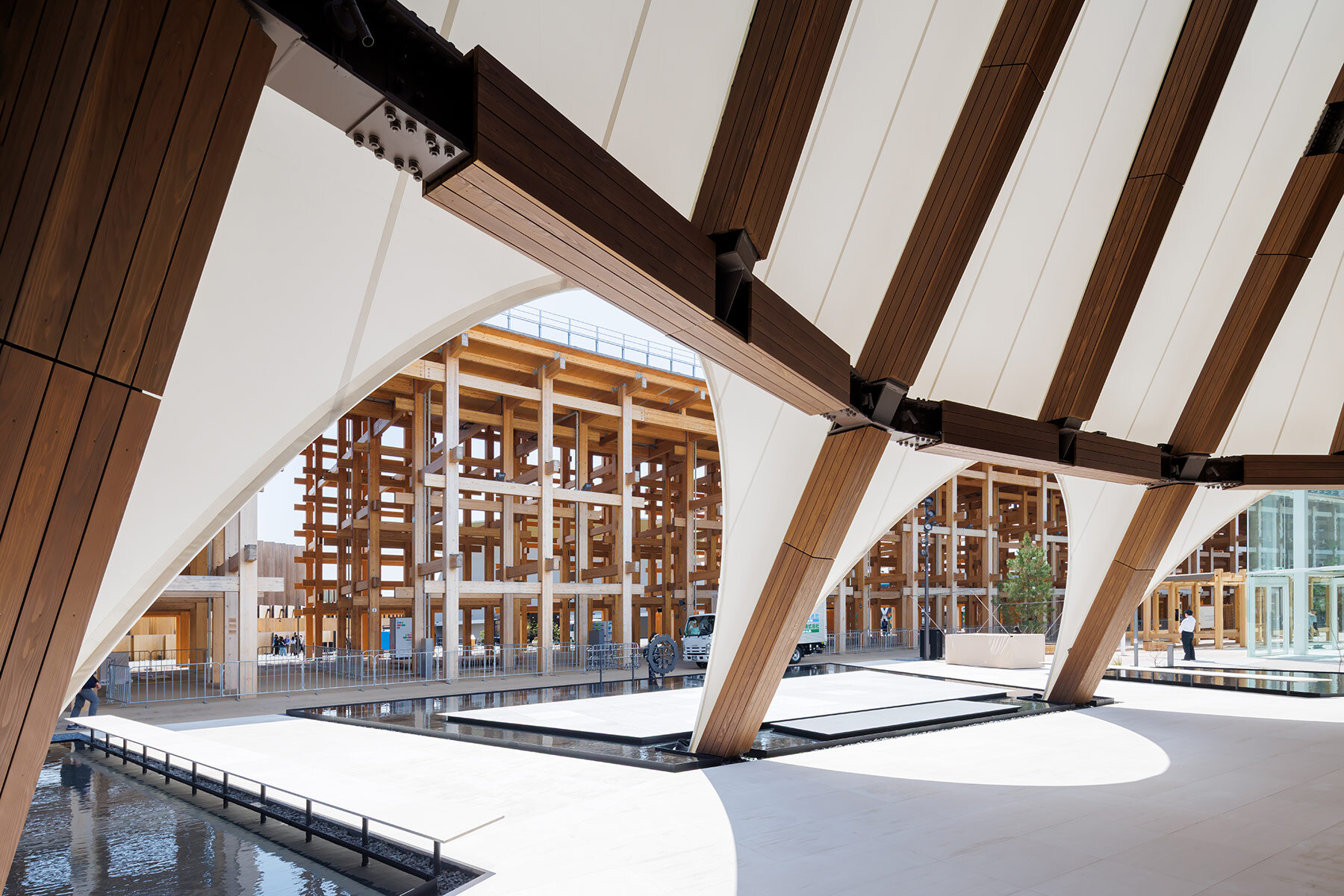 qatar-pavilion-expo-2025-osaka-iwan-baan-designboom-06a