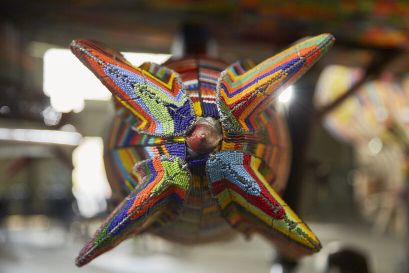the beads create a uniform skin over the jet’s original structure