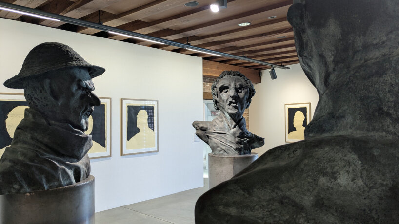 Details of a sculpture's face reflecting the suffering and tension of characters in Thomas Schütte's works.