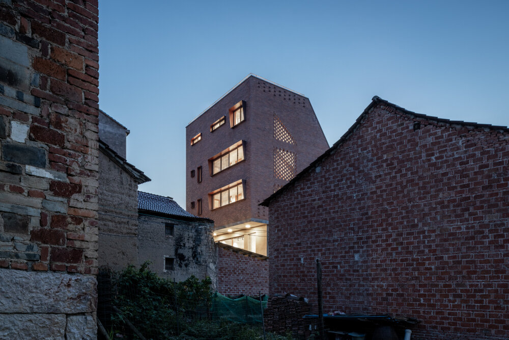 stepped brick layers of MUFU archlab's cultural space hosts village's festival traditions in china