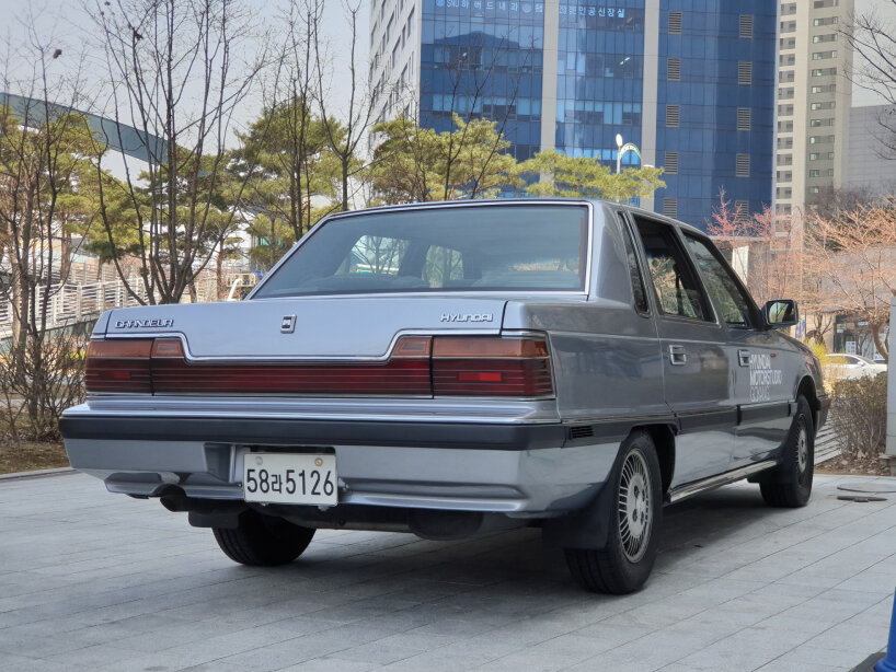 hyundai 1986 grandeur sedan