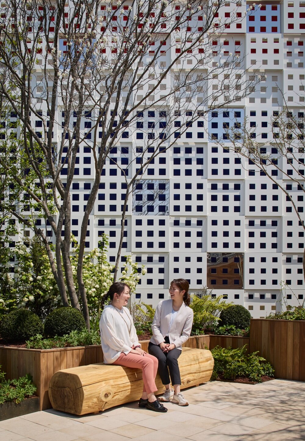 UK pavilion's punched aluminum skin by WOO recalls industrial heritage at expo 2025 osaka