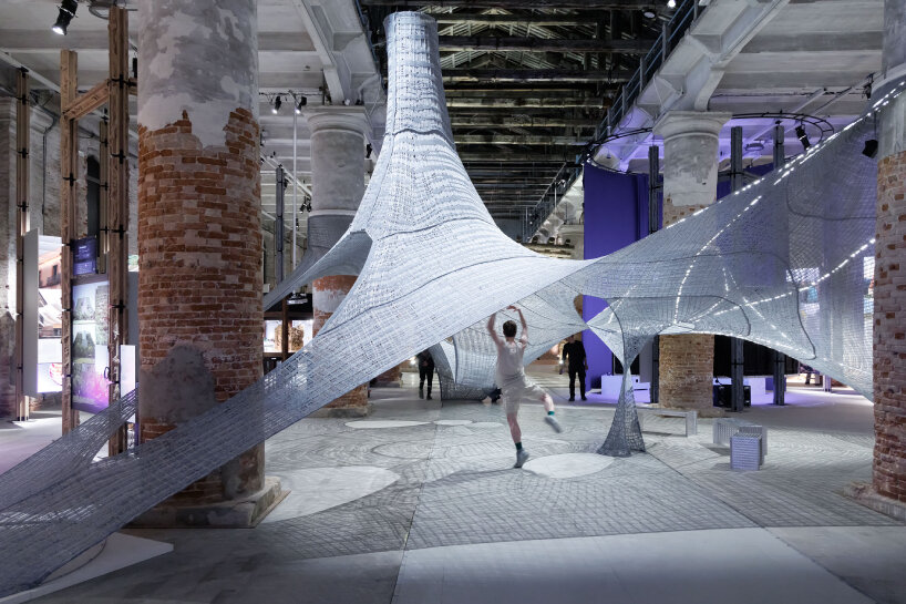 3D knitted natural fibers