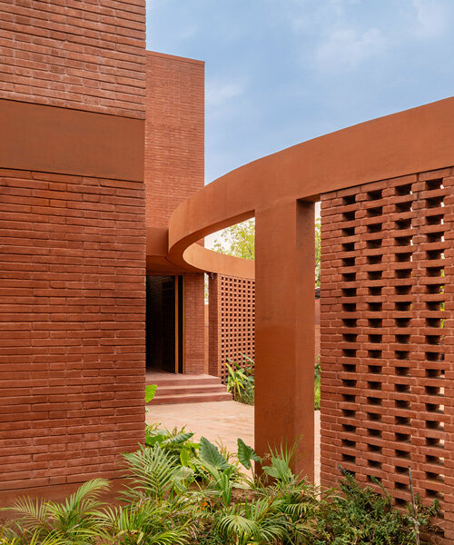studio sangath uses recycled brick and terracotta to shape artists' refuge in india's alloa hills