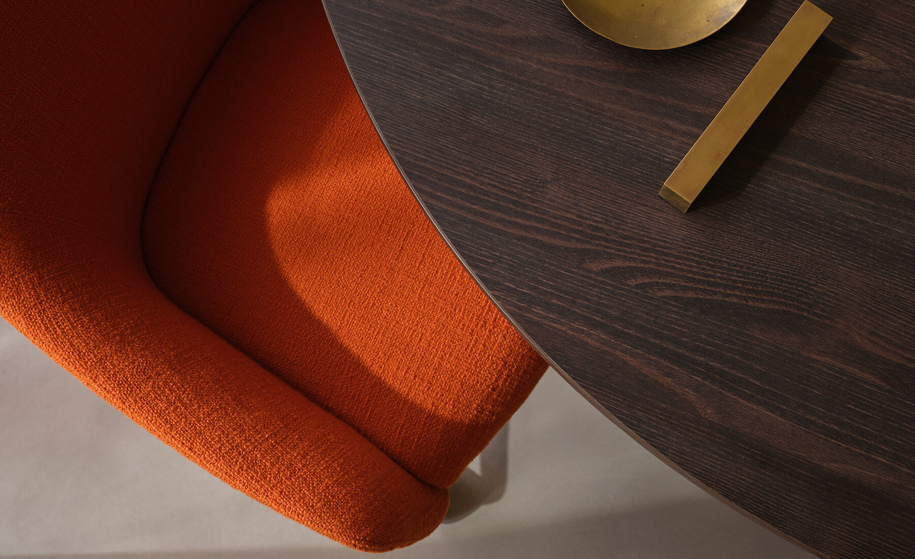 boss-design-uma-chair-designboom-fullwidth