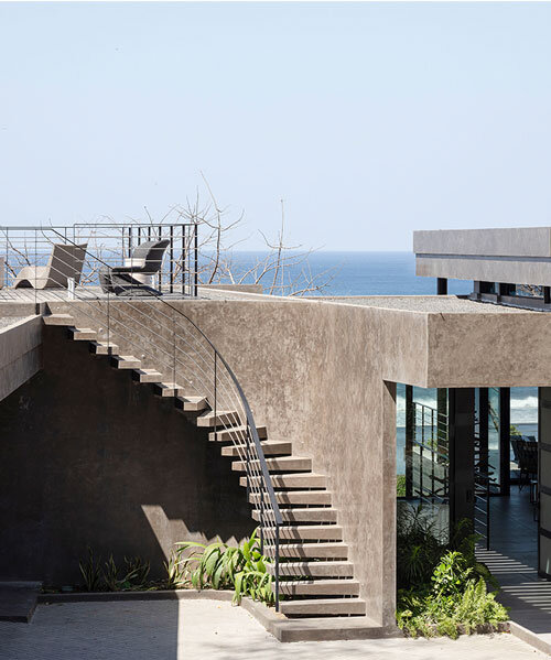 LSD architects gently hangs concrete casa vid e higurea over cliff in costa rica