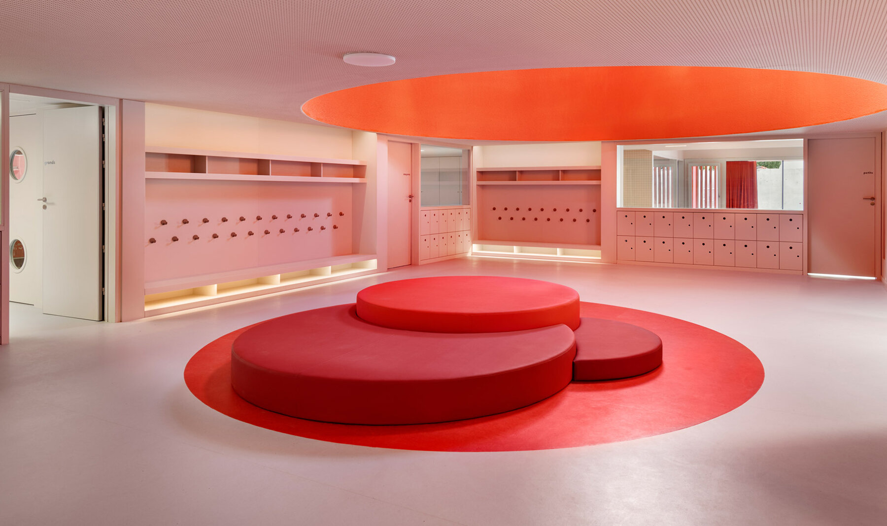 dominique-coulon-associes-multi-childcare-creche-france-designboom-06a
